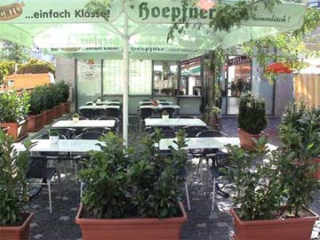 Wurschtl Biergarten